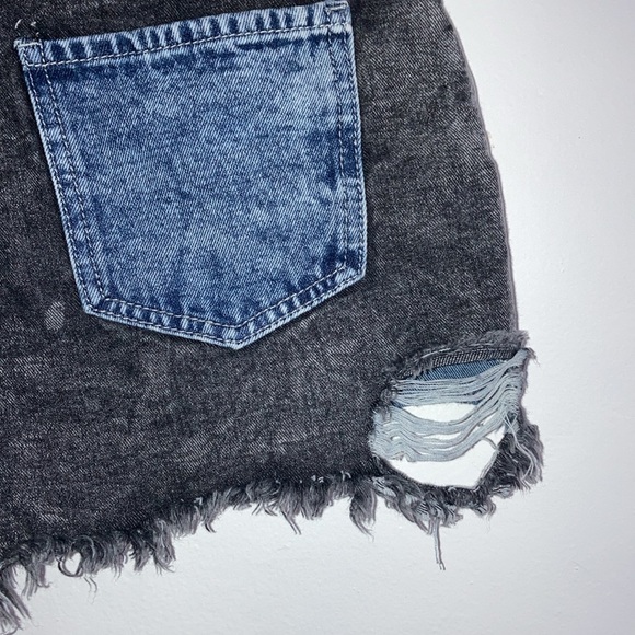 Shein jean shorts size 6 - Picture 7 of 10